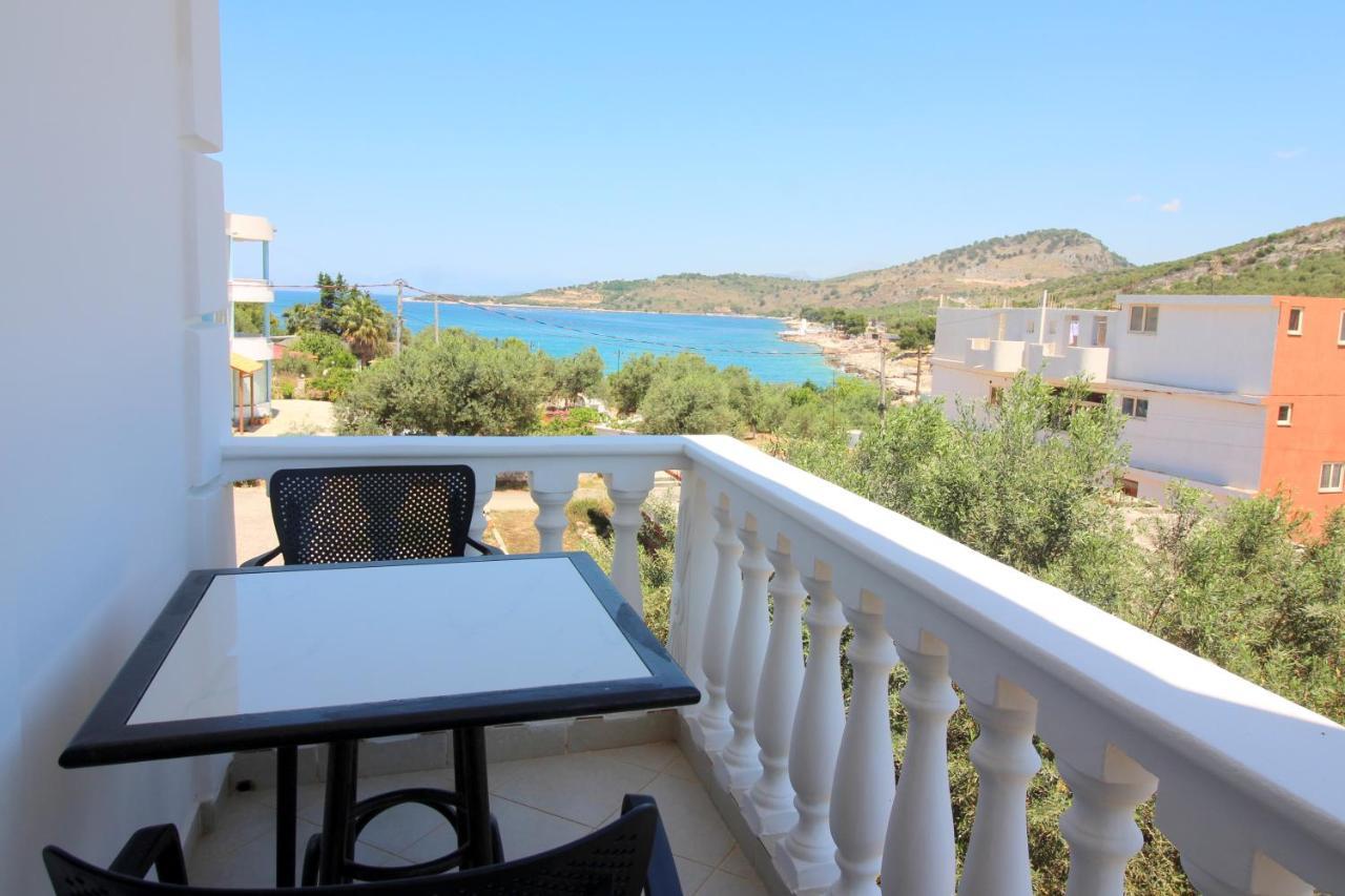 Hotel Villa Ambra Ксамил Екстериор снимка