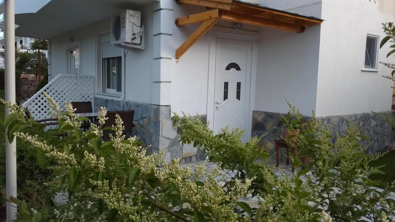 Hotel Villa Ambra Ксамил Екстериор снимка